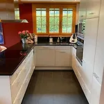 Lovely 3 Bedroom Apartman