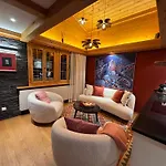 Lovely 3 Bedroom Apartman