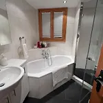 Apartman Lovely 3 Bedroom Schönried