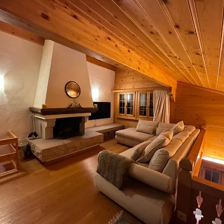 Lovely 3 Bedroom Lejlighed Schönried